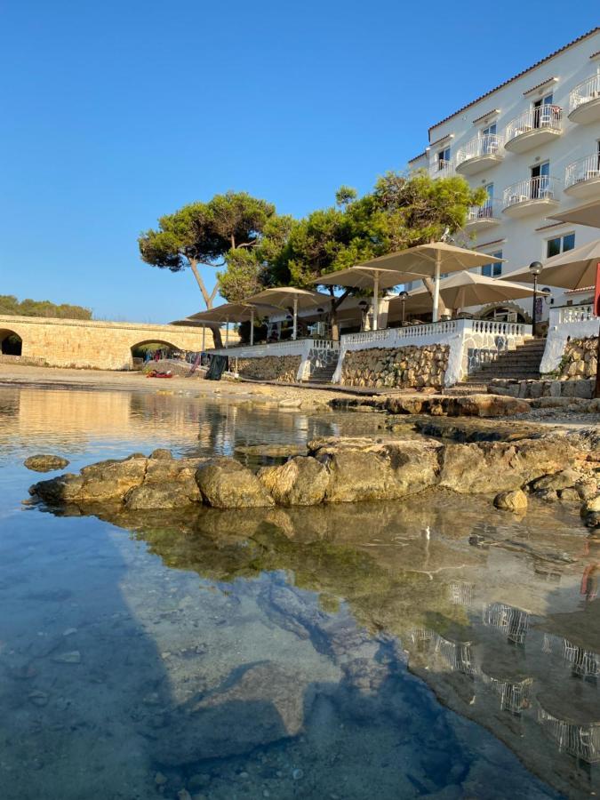 Hostal Xuroy Cala Alcaufar Exteriör bild